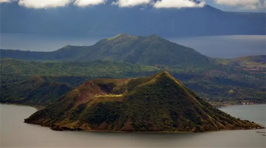 菲律賓的火山在哪