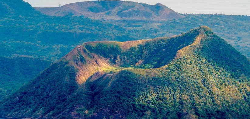 馬榮火山在菲律賓的哪里