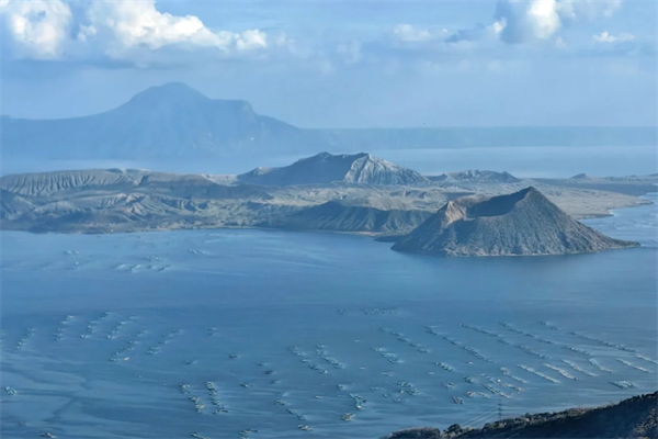 菲律賓秋季旅游可以去哪些景點(diǎn)(穿什么衣服好)