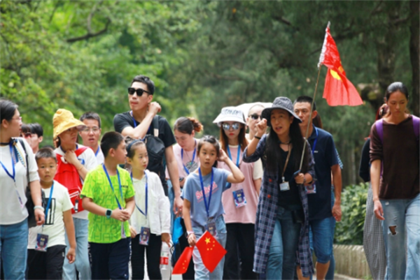 菲律賓中文導(dǎo)游在哪可以找到(要注意什么)
