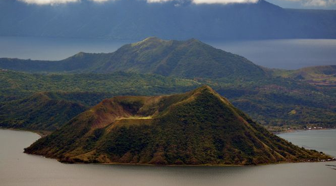 菲律賓附近最大<strong>火山</strong>